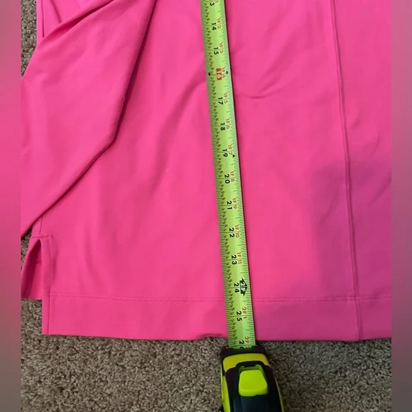 Like New Lilly Pulitzer *SOFT* Bright Pink Karessa SPF 50+Top, Size Medium - Picture 13 of 15